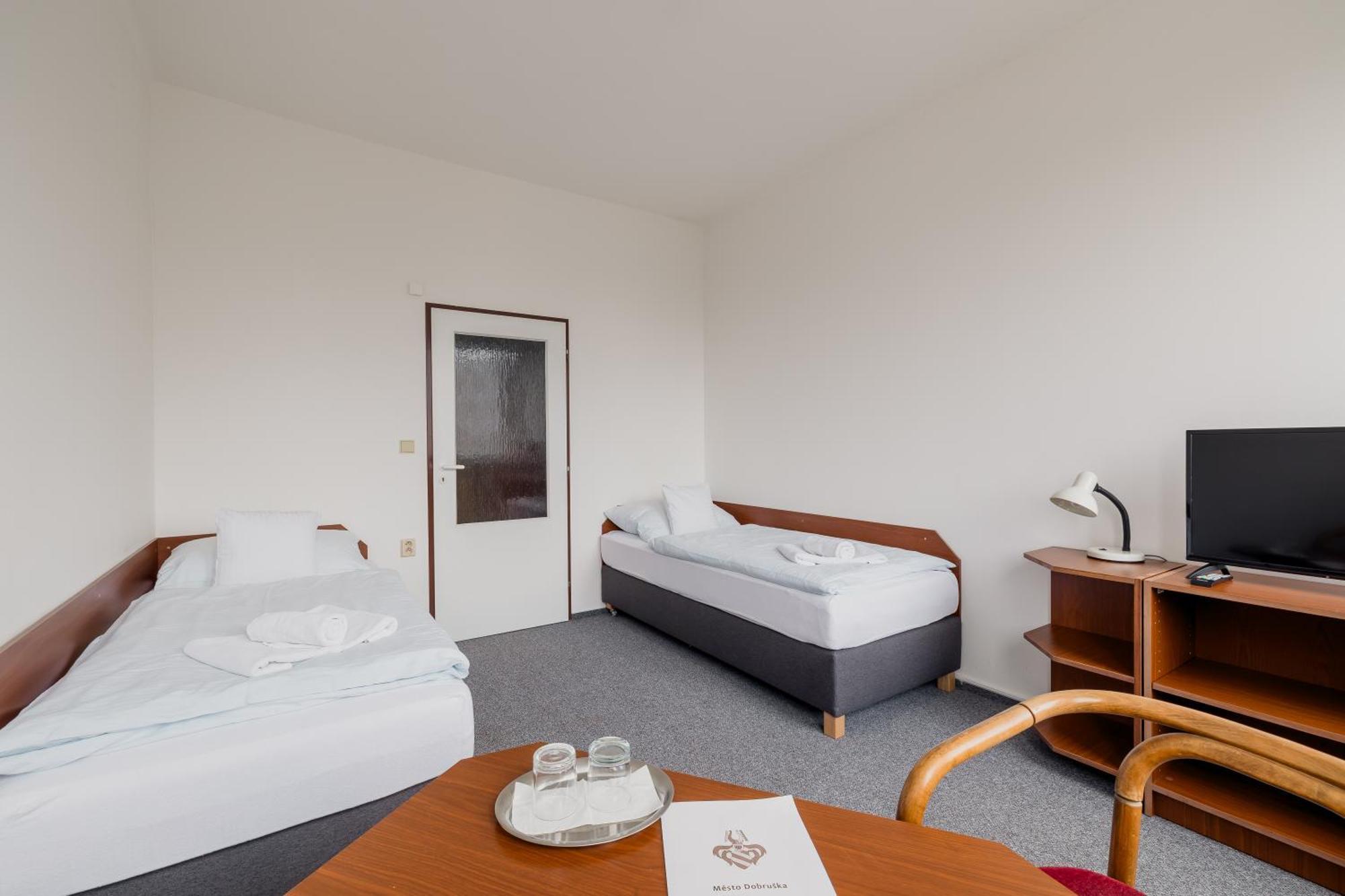 Hotel Dobruška Εξωτερικό φωτογραφία
