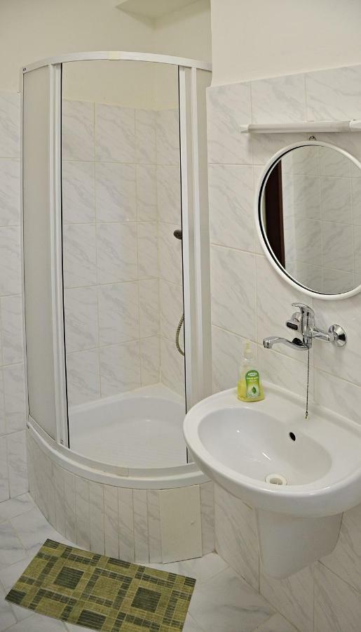 Hotel Dobruška Εξωτερικό φωτογραφία